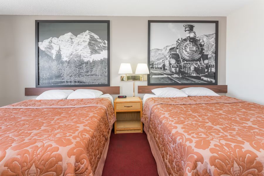 Super 8 by Wyndham Grand Junction Colorado — Guest room