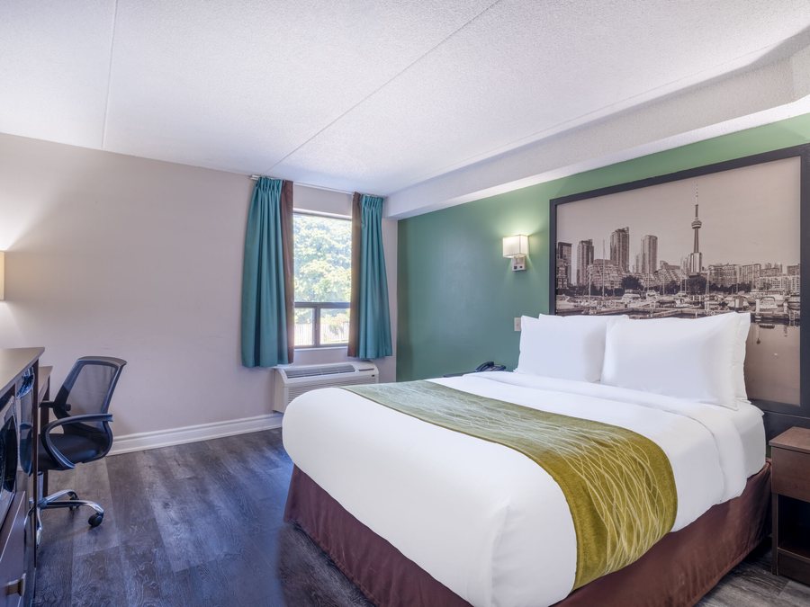 Super 8 by Wyndham Ontario — Guest room