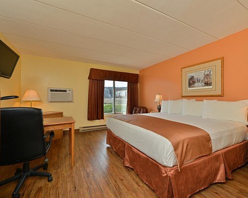 Super 8 by Wyndham Rapid City — Guest room