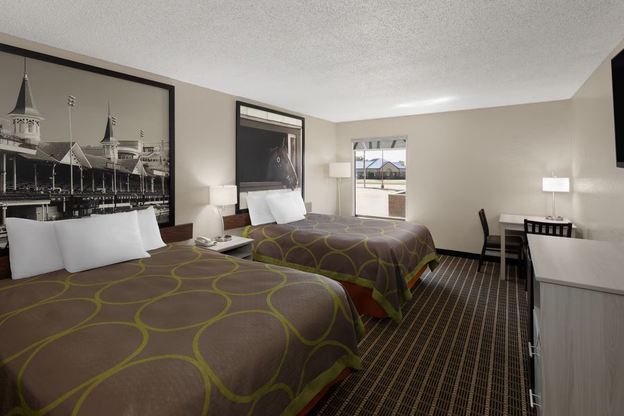 Super 8 by Wyndham Shepherdsville — Guest room