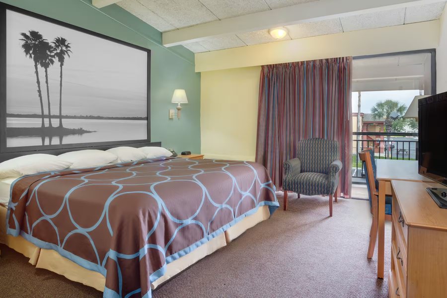 Super 8 by Wyndham St Augustine — Guest room