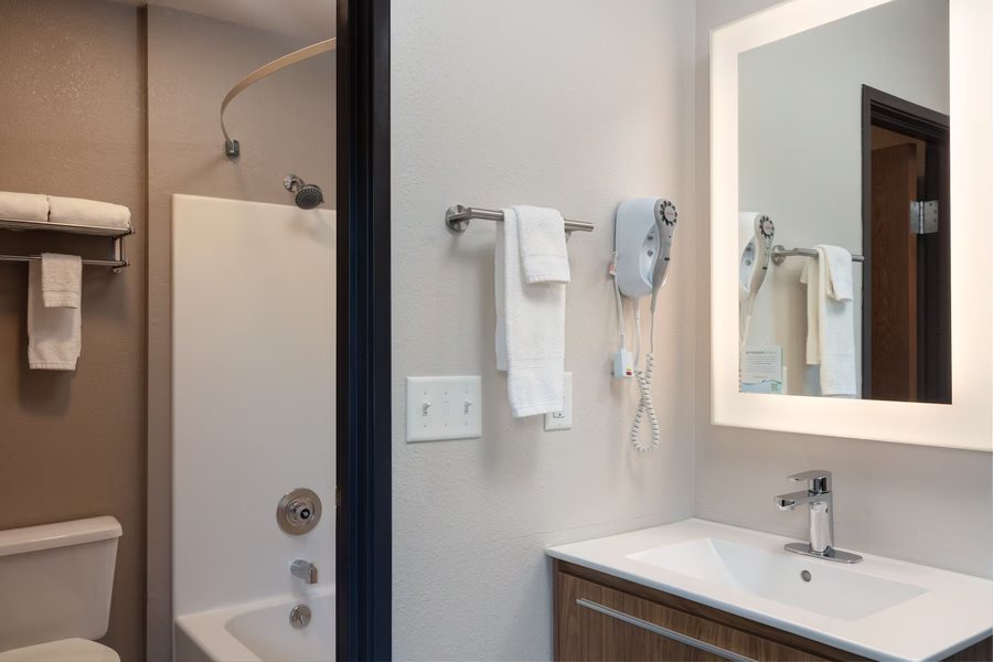 Super 8 by Wyndham Sturgis — Bathroom