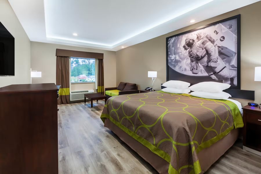 Super 8 by Wyndham Wall — Guest room