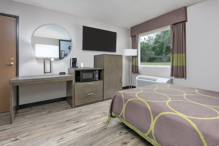 Super 8 by Wyndham Waxahachie TX — Guest room