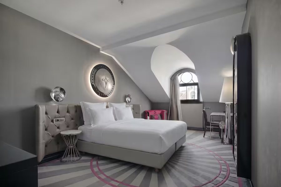Sura Design Hotel Suites Istanbul — Guest room