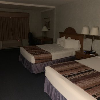 SureStay by Best Western Bakersfield Central — Guest room