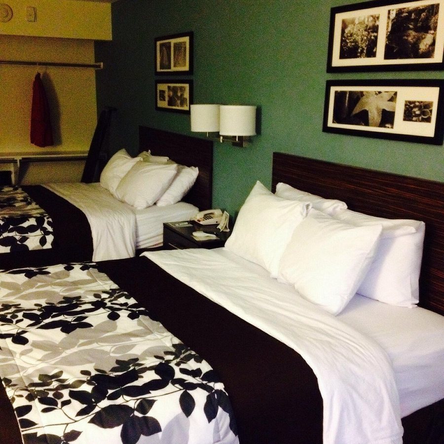 Surestay By Best Western Cambridge — Guest room