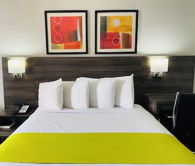 Surestay By Best Western Irving Grapevine Dfw North — Guest room