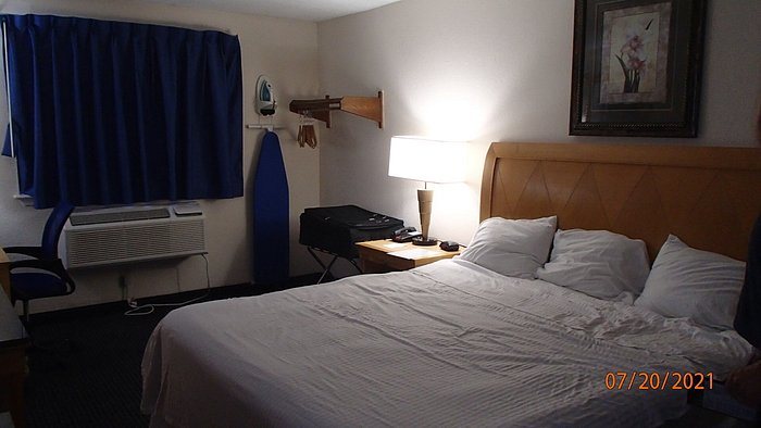 SureStay Hotel By Best Western Norfolk Little Creek — Guest room