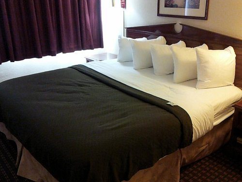 SureStay Plus By Best Western Edmond — Guest room