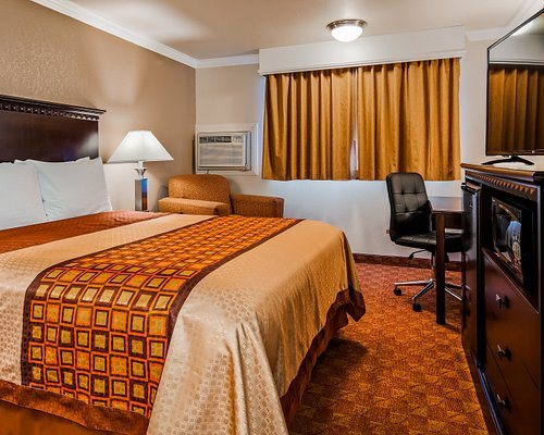 SureStay Plus By Best Western Lompoc — Guest room