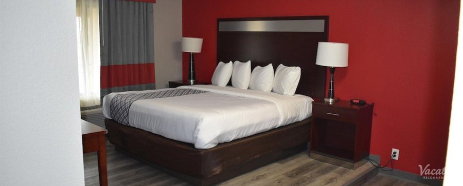 SureStay Plus by Best Western San Antonio Airport — Guest room