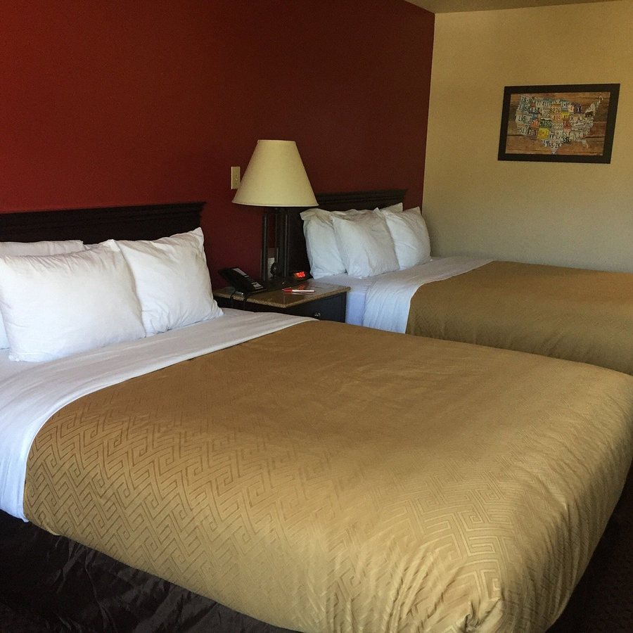 SureStay Plus By Best Western Silver City — Guest room
