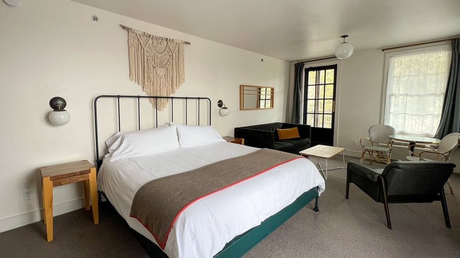 Surf Hotel Chateau — Guest room