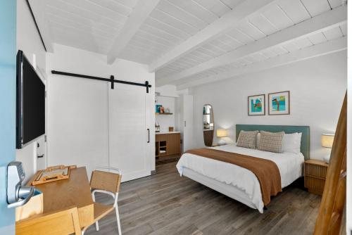 Surfhouse — Guest room