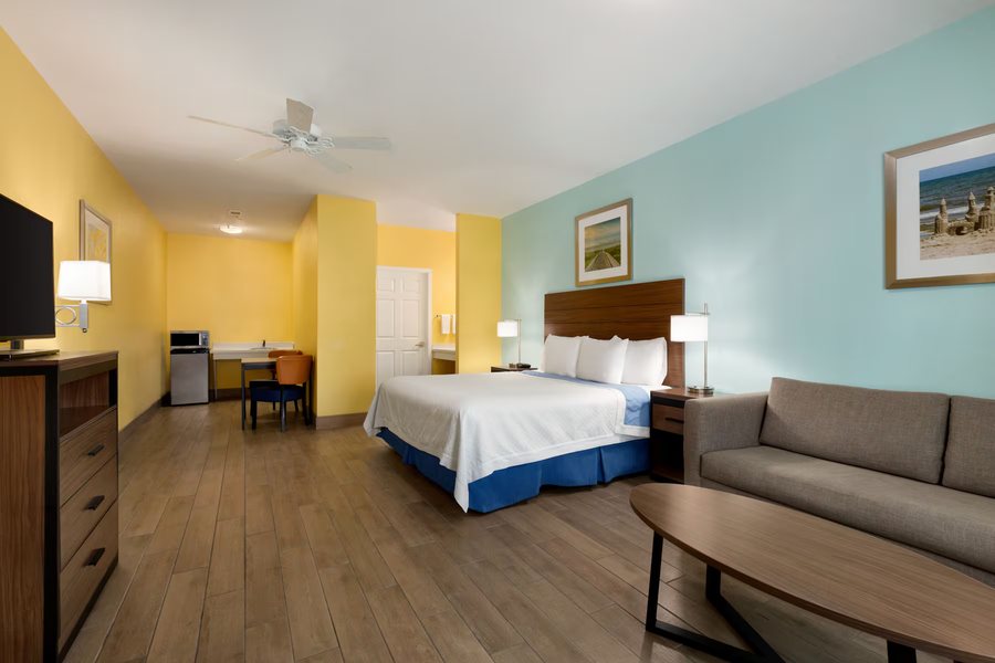 Surfside RV Resort — Guest room