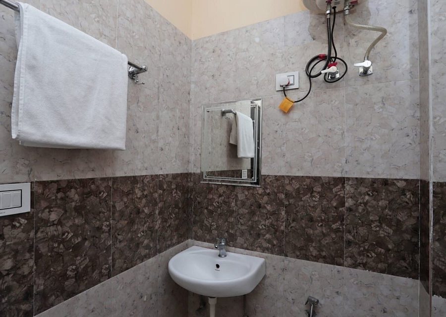 Surya Villa Resort — Bathroom