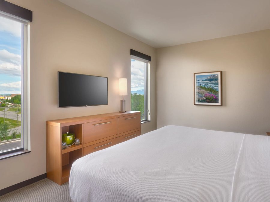 Susitna Place — Guest room
