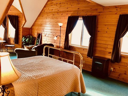 Susitna River Lodging — Guest room