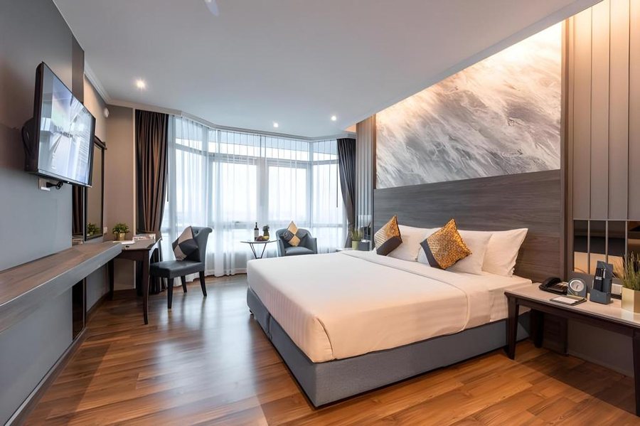 Suvarnabhumi Suite — Guest room