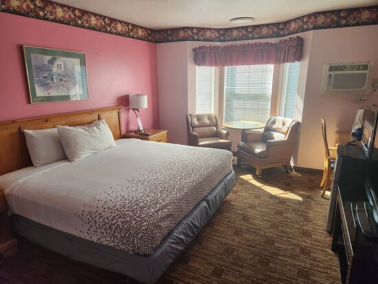 Sweet Breeze Inn — Guest room