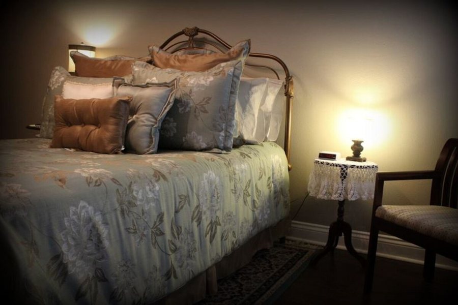 Sweet Cane Inn — Guest room