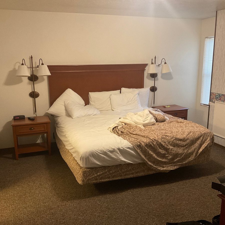 Sweetwater at Lake Conroe — Guest room