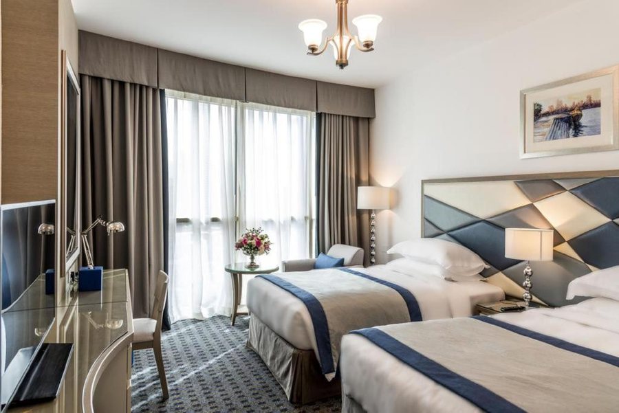 Swissotel Al Murooj Dubai — Guest room