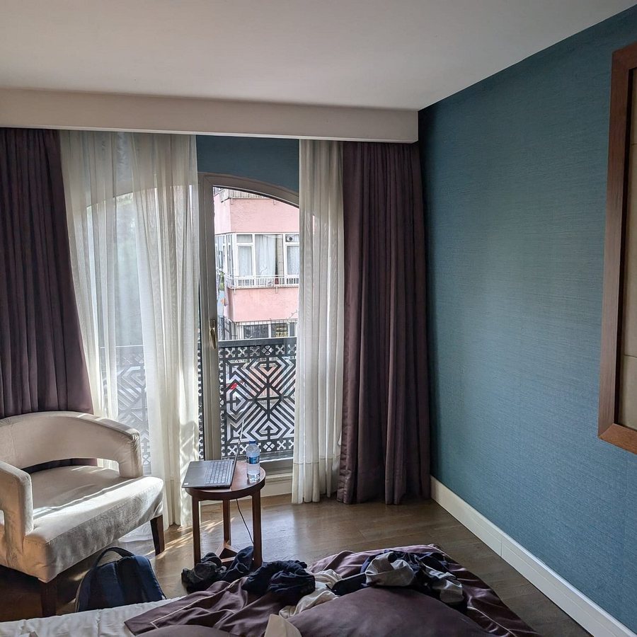 Taba Luxury Suites Hotel Istanbul — Guest room