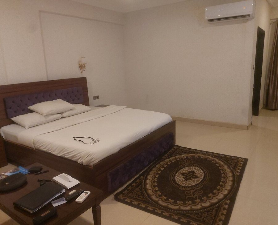 Tahir Guest Palace — Guest room