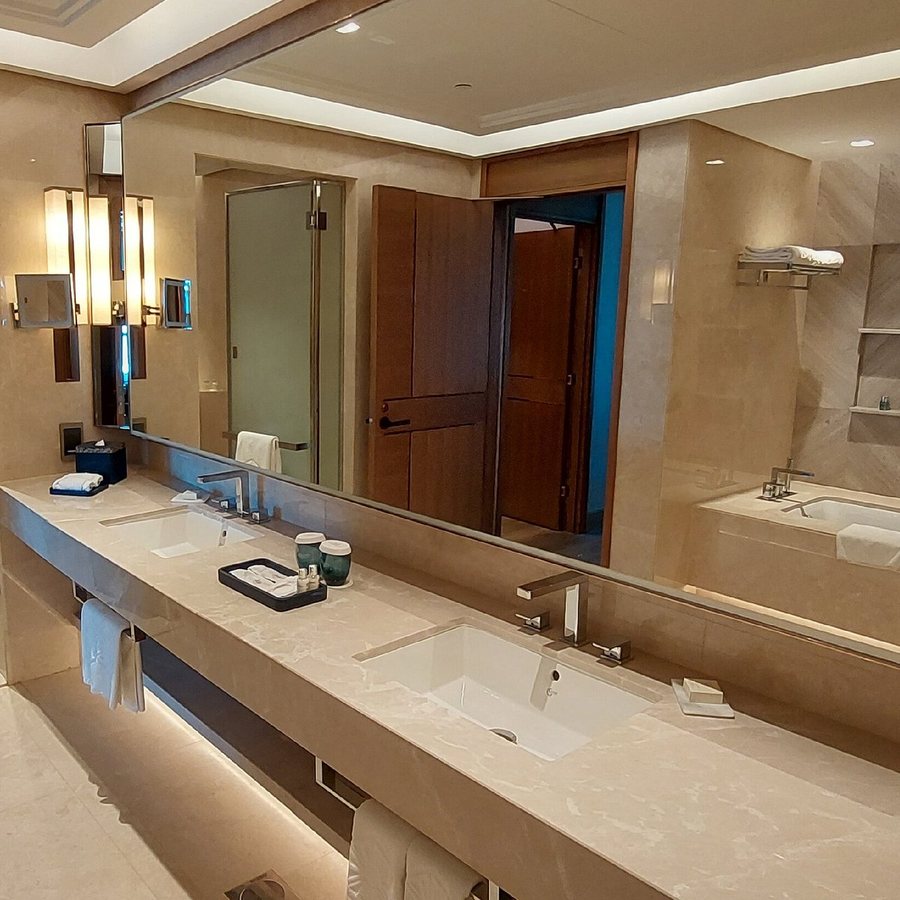 Taj Exotica Resort and Spa — Bathroom