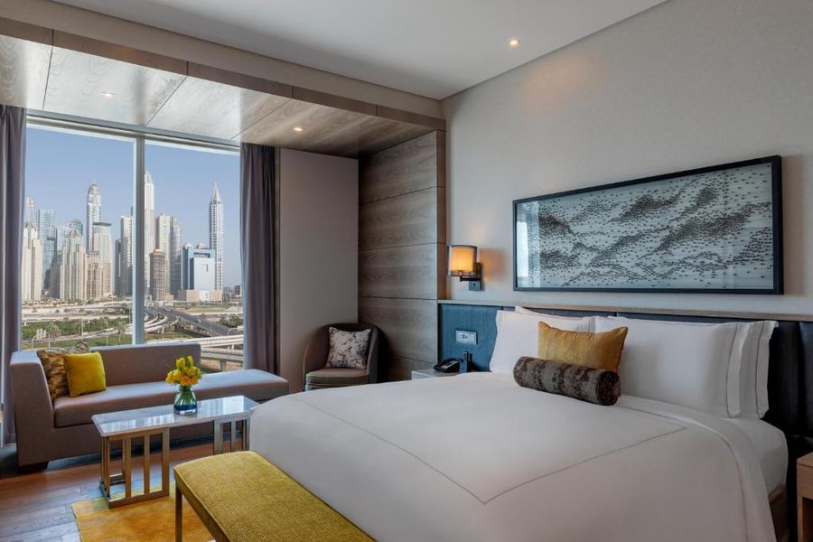 Taj Jumeirah Lakes Towers — Guest room