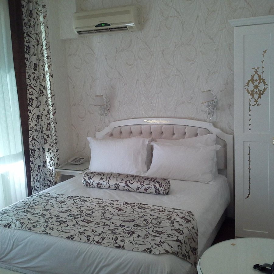 Taksim Alyon Hotel Istanbul — Guest room
