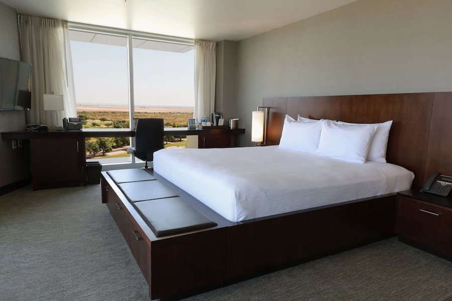 Talking Stick Resort Scottsdale Arizona — Guest room