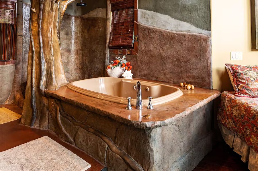 Talus Rock Retreat — Bathroom