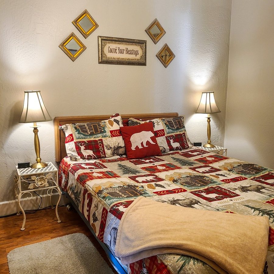 Tamarack RV Park and Vacation Cabins — Guest room