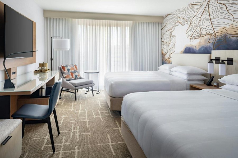 Tampa Airport Marriott — Guest room