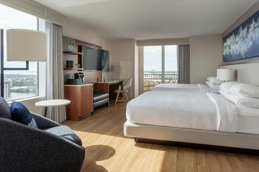 Tampa Marriott Water Street — Guest room