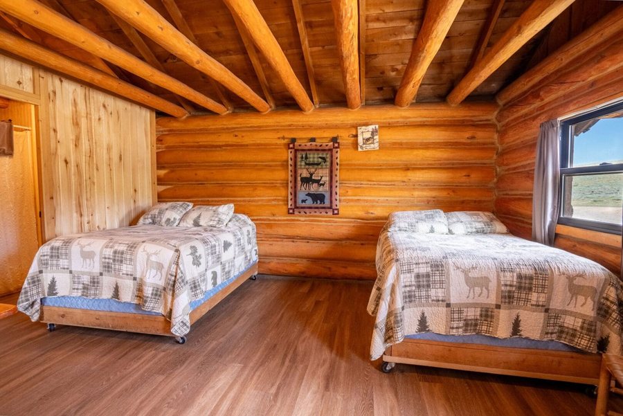 Taylor Park Trading Post — Guest room