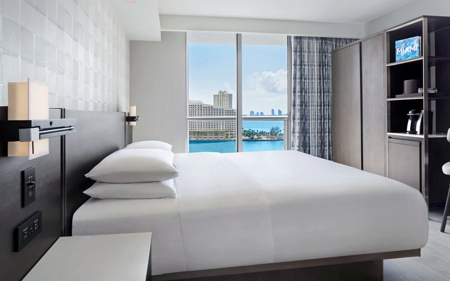TB Hotel Downtown Miami Miami Florida — Guest room