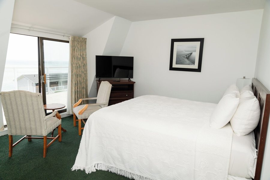 Terrace By The Sea — Guest room