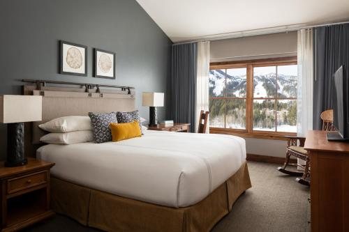 Teton Mountain Lodge Spa — Guest room