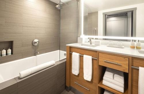 Teton View — Bathroom