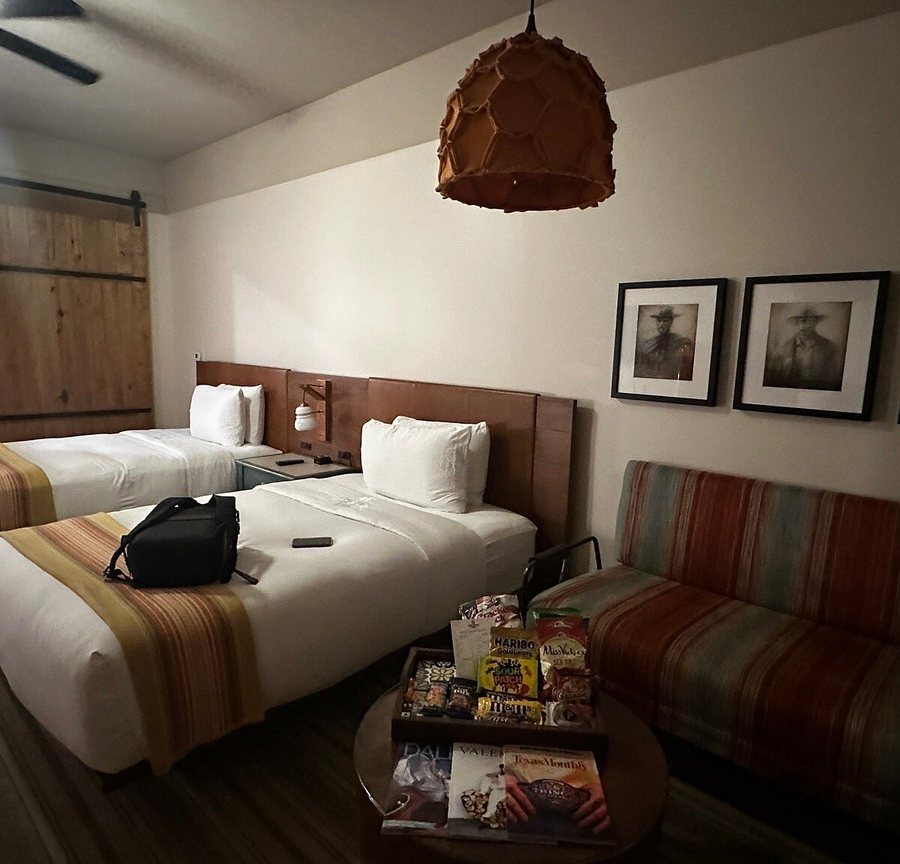 Texican Court Valencia Hotel Collection — Guest room
