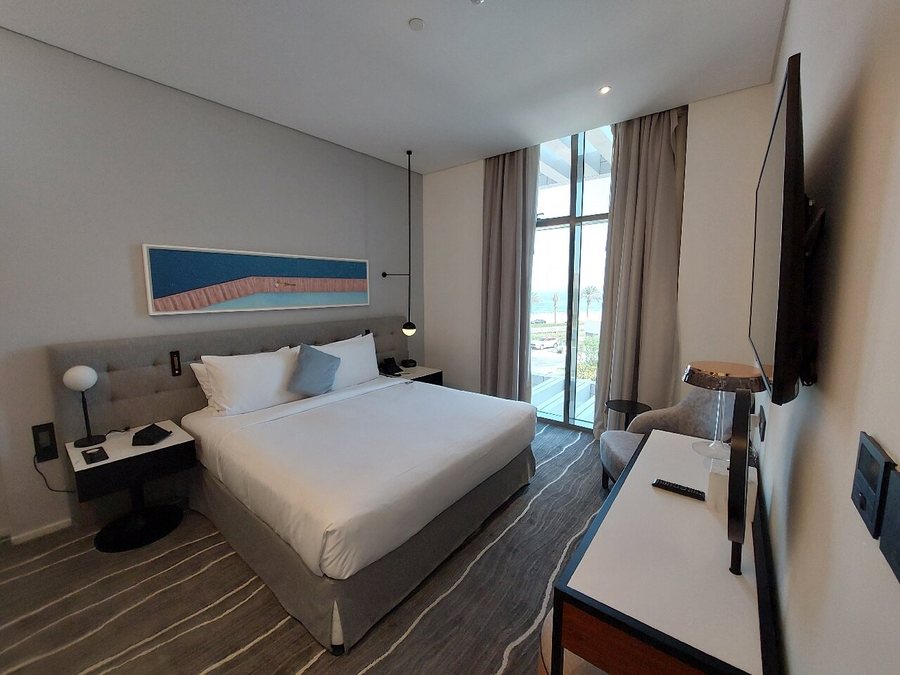 Th8 Palm Dubai Beach Resort Vignette Collection by IHG — Guest room