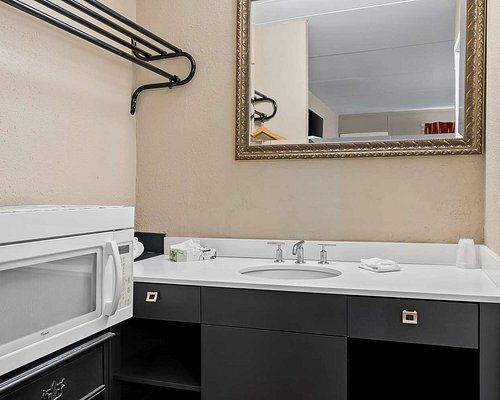 The 1881 Bed and Breakfast — Bathroom