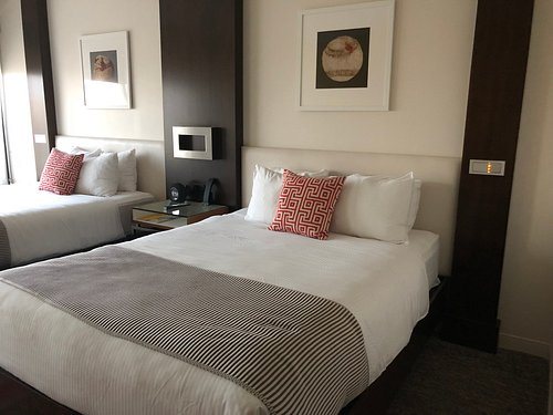 The Alexander Autograph Collection — Guest room