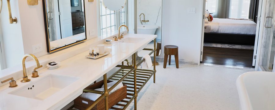 The Alida Savannah A Tribute Portfolio Hotel — Bathroom
