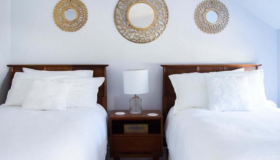 The Amber Tree Inn — Guest room