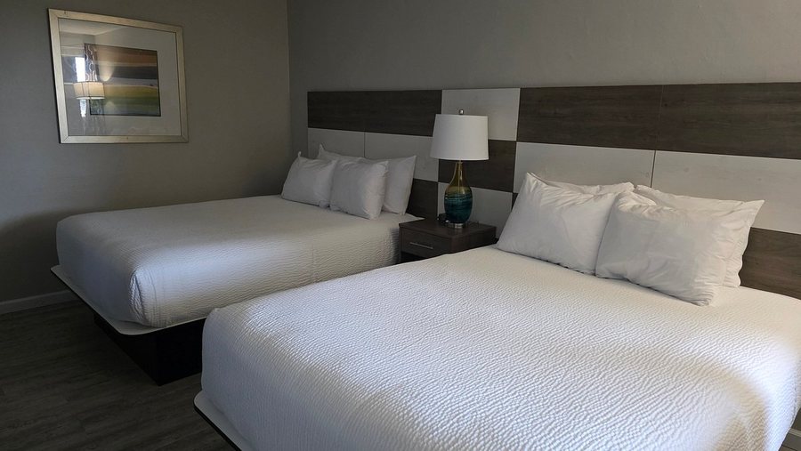 The Anchorage Inn — Guest room